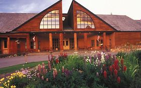 Grouse Mountain Lodge in Whitefish